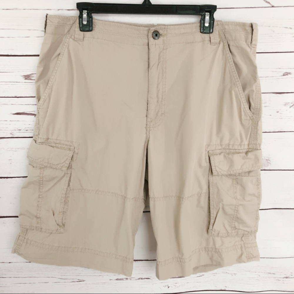 Express Men’s size 34 cotton cargo shorts